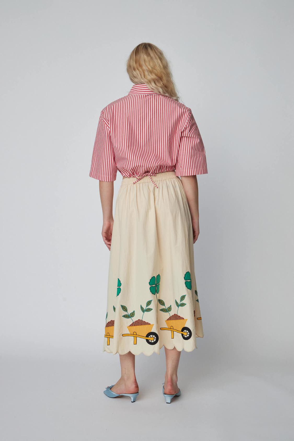 Embroidered Midi skirt with Scallops