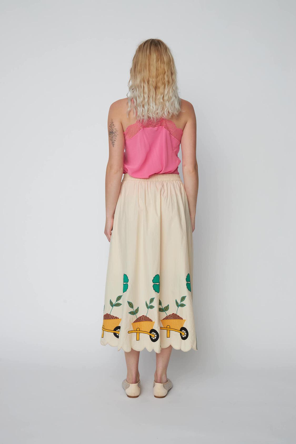 Embroidered Midi skirt with Scallops