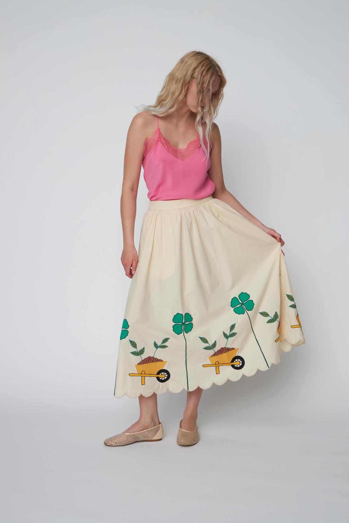 Embroidered Midi skirt with Scallops