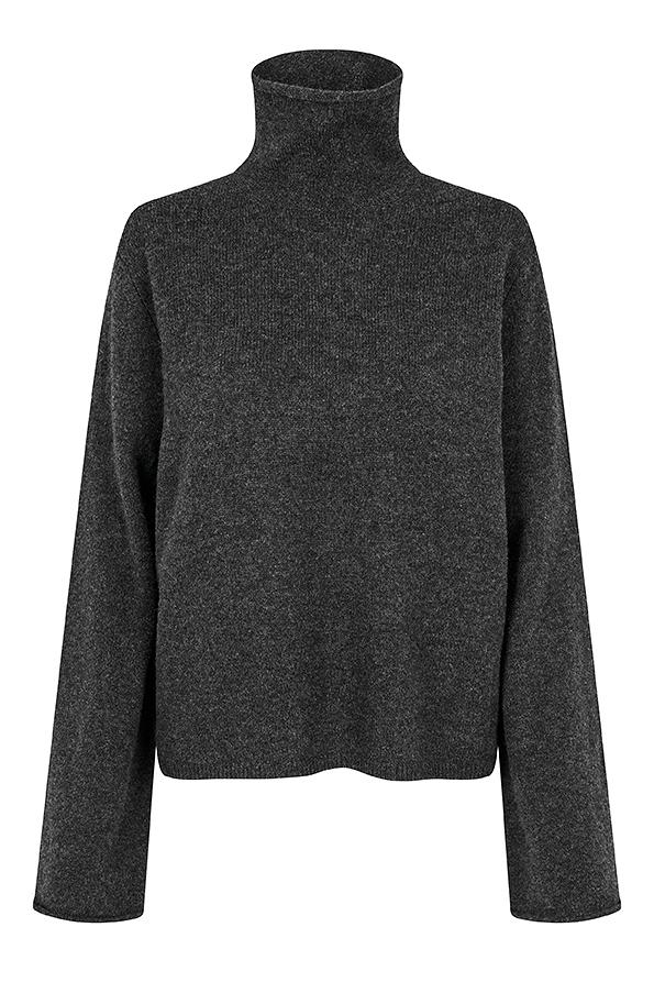 NEVA knit t-neck